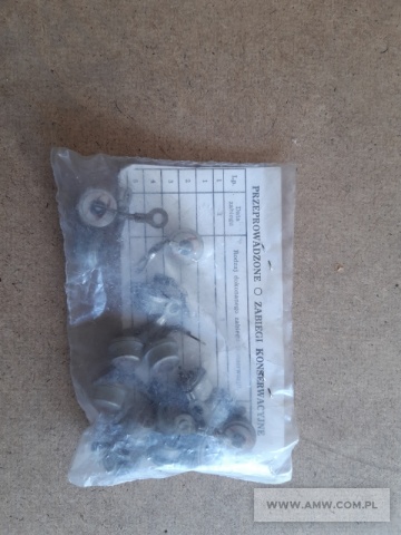 Części zamienne do samochodu STAR 244 - pakiet zawierający 10 poz. asort. (wg oddzielnego wykazu), w tym m.in.: dioda, dźwignia sprzęgła, osłona gumowa itp. 